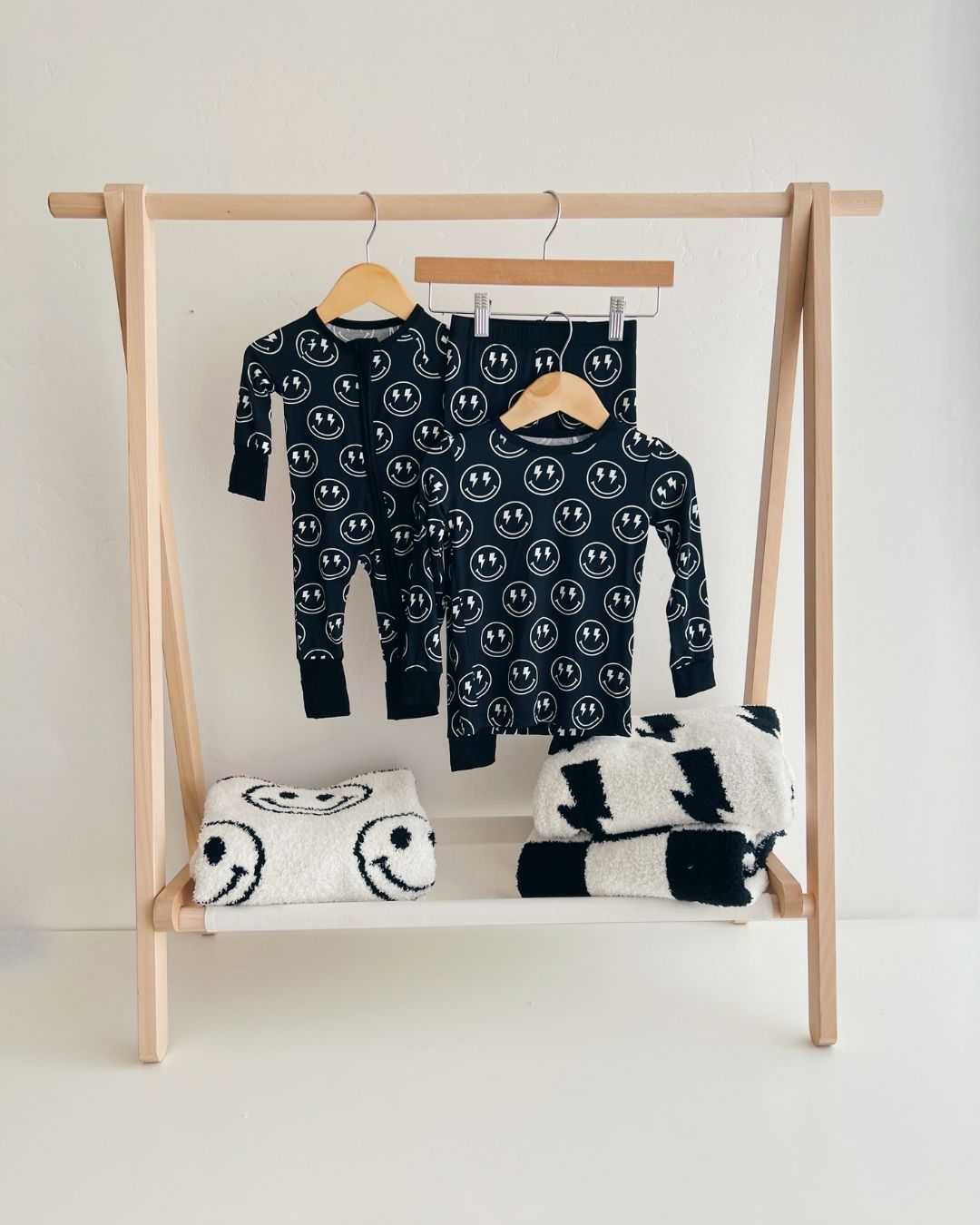 Bamboo Two Piece Set | Electric Smiley - Mack & Harvie