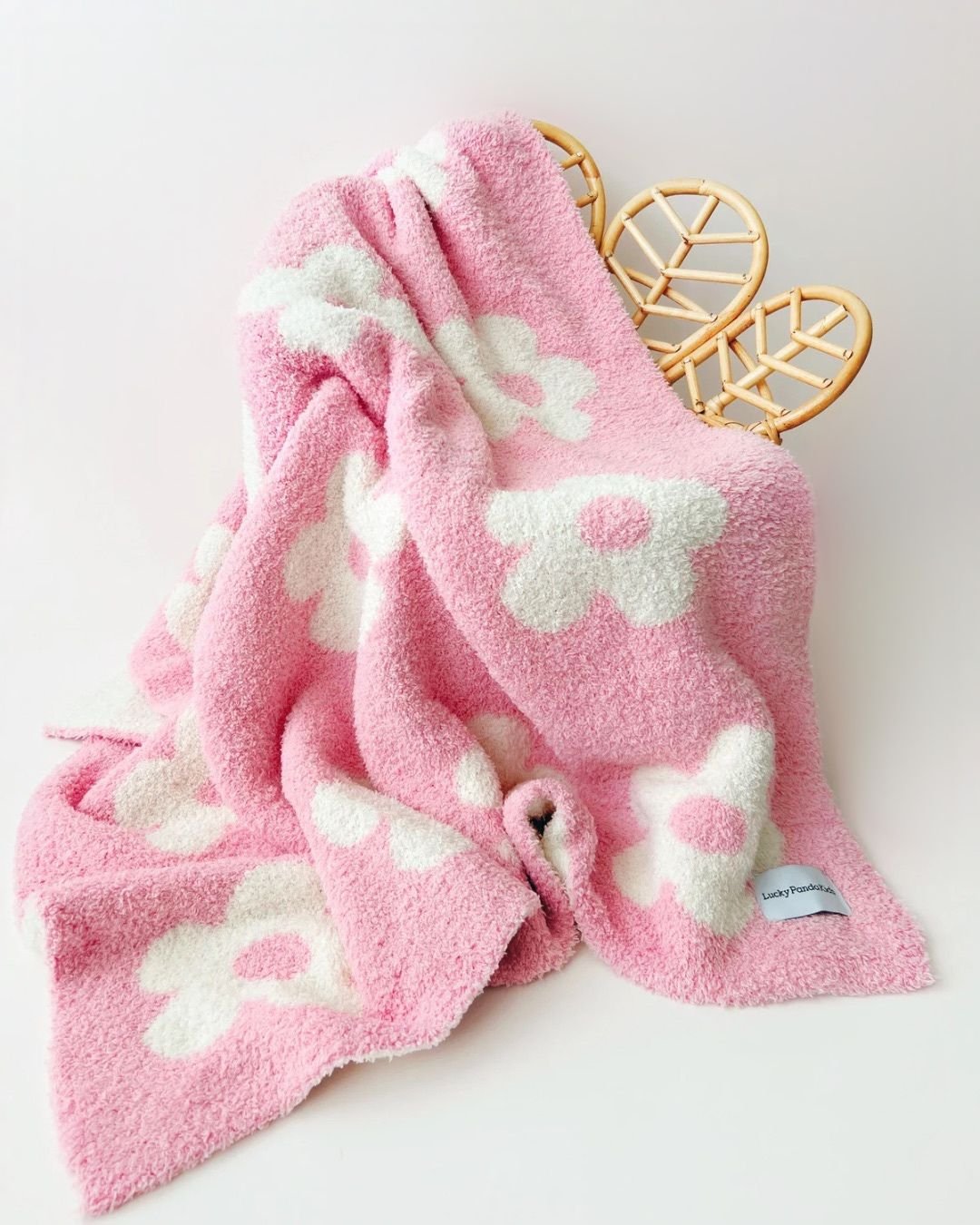 Daisy Fuzzy Blanket | Pink - Mack & Harvie