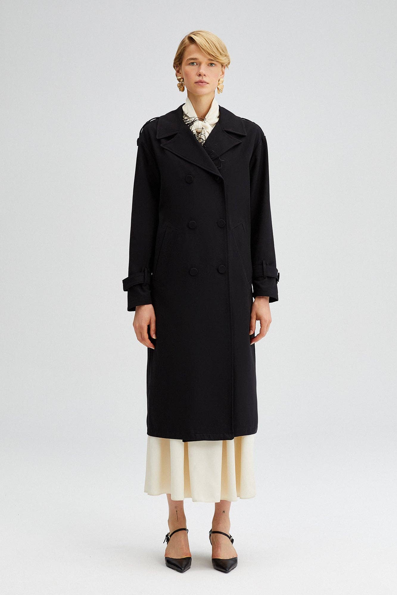 FEATHER DETAILED GABARDINE TRENCHCOAT - Mack & Harvie