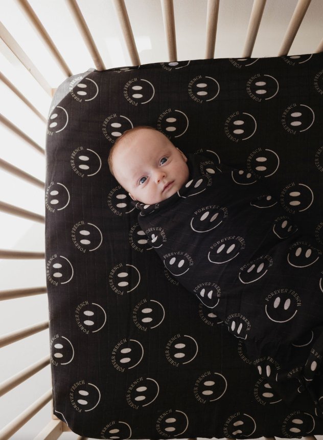 FF Smile Black | Muslin Swaddle - Mack & Harvie