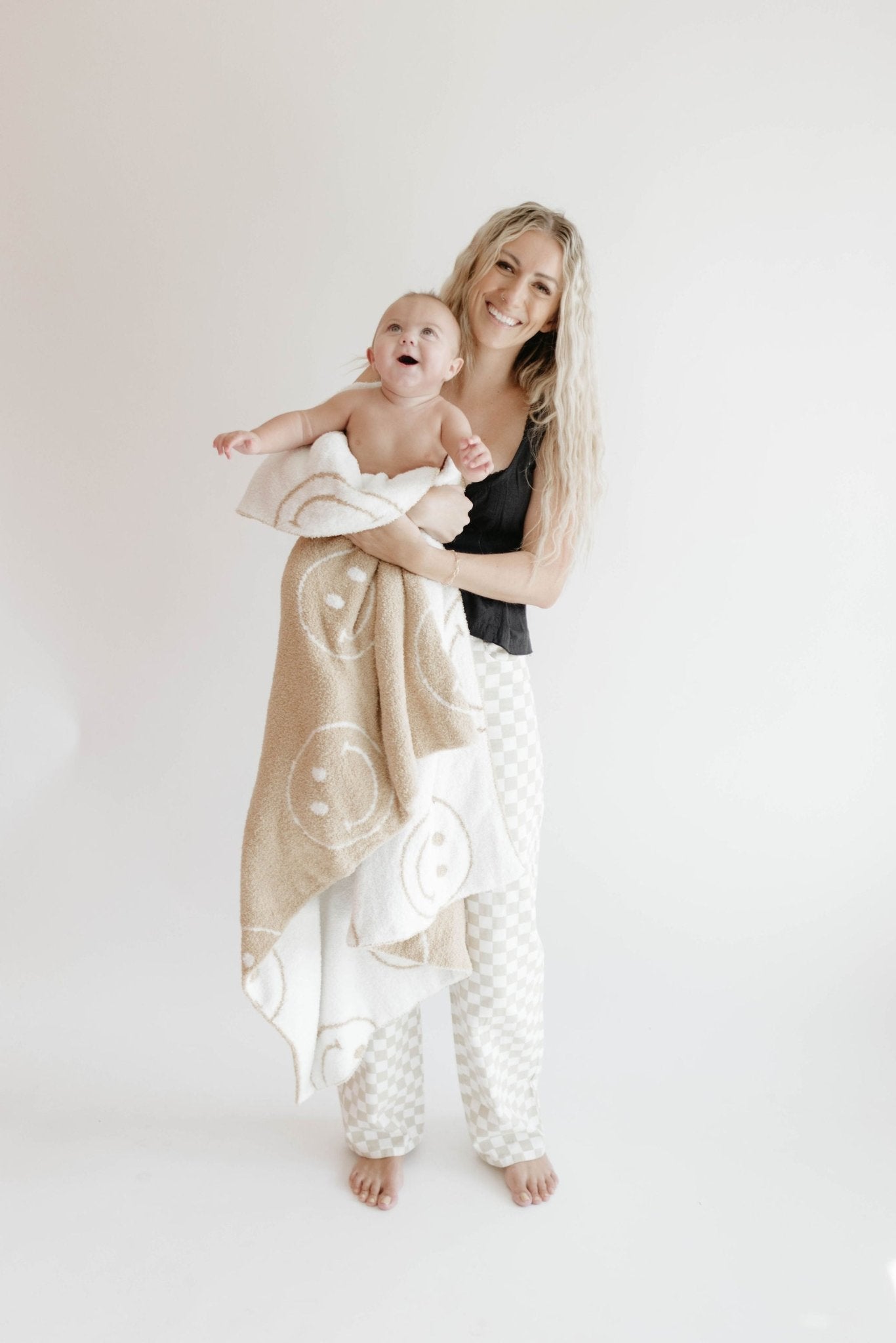 Just Smile Black & Ivory | Plush Blanket - Mack & Harvie