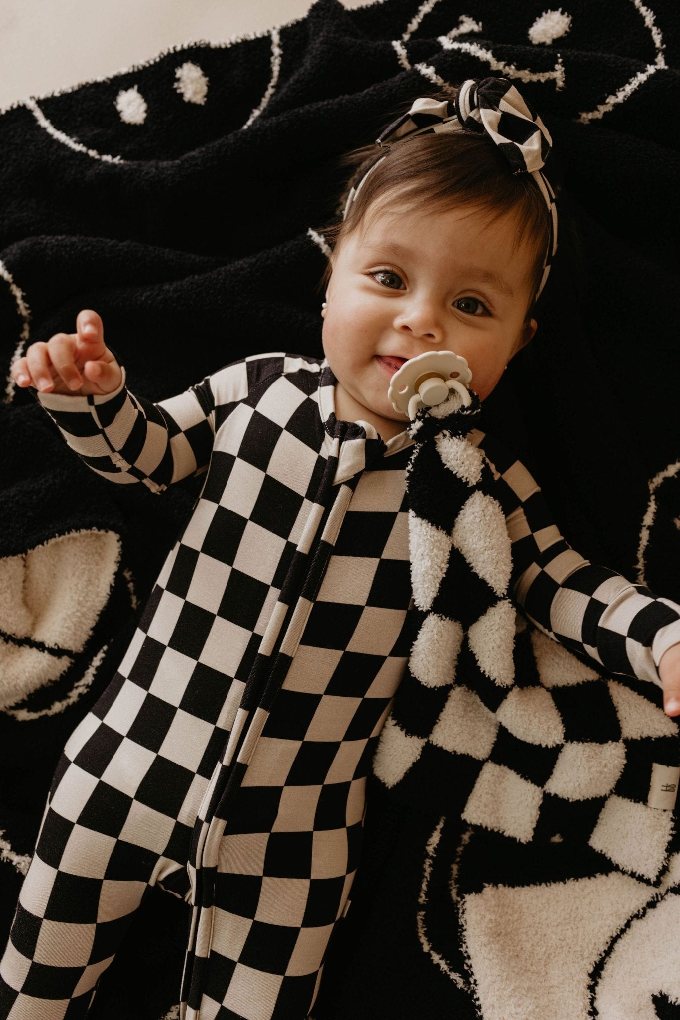 Just Smile Black & Ivory | Plush Blanket - Mack & Harvie