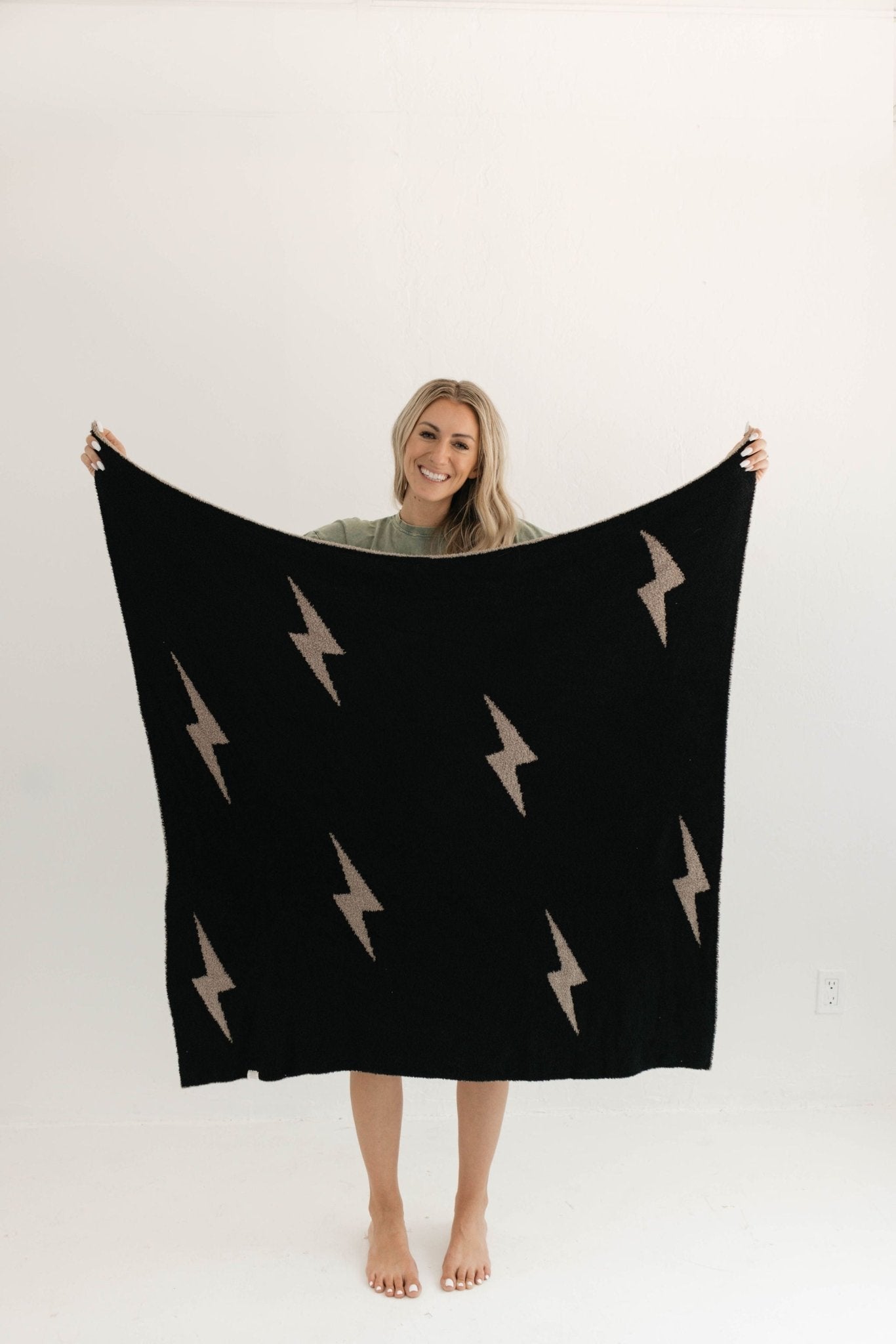 Lightning Bolt | Plush Blanket - Mack & Harvie