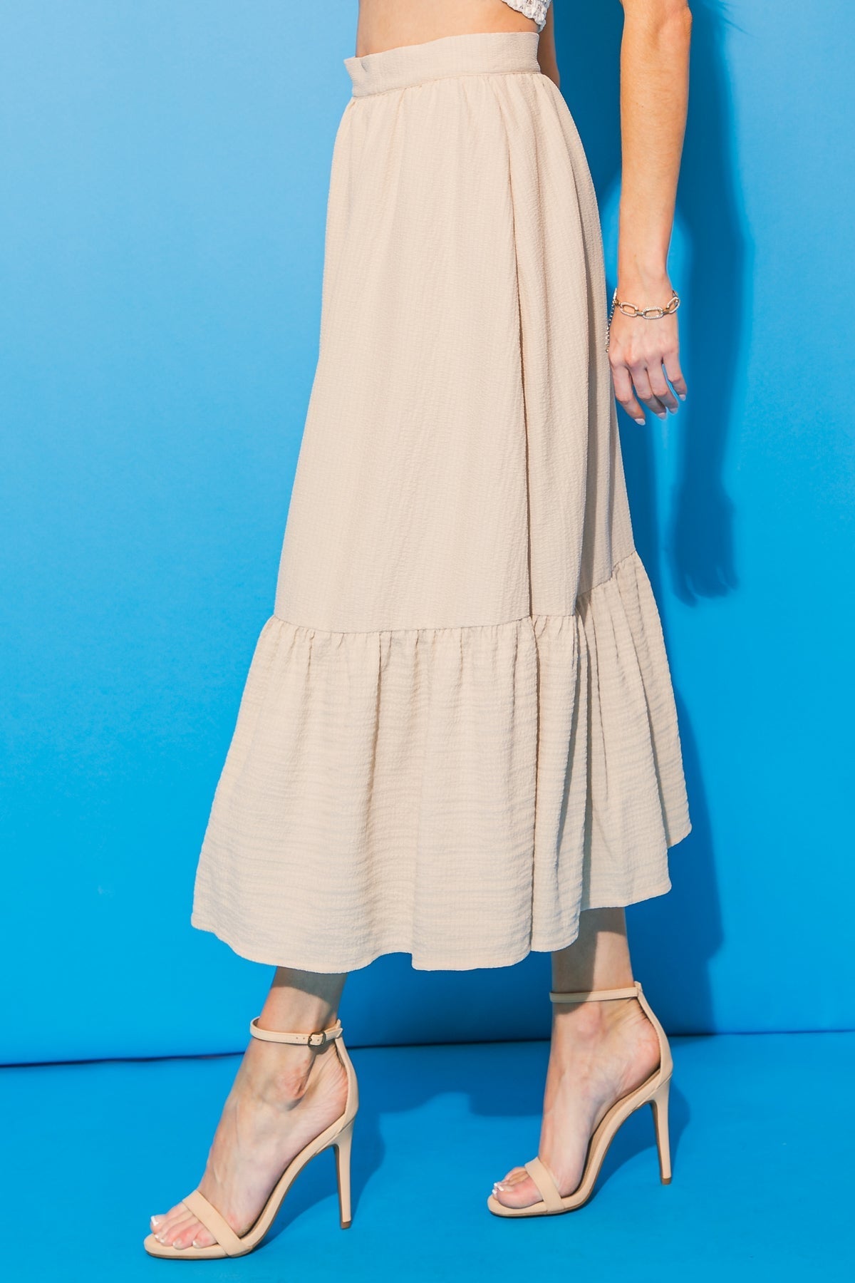 LOVELY MOOD WOVEN MIDI SKIRT - Mack & Harvie