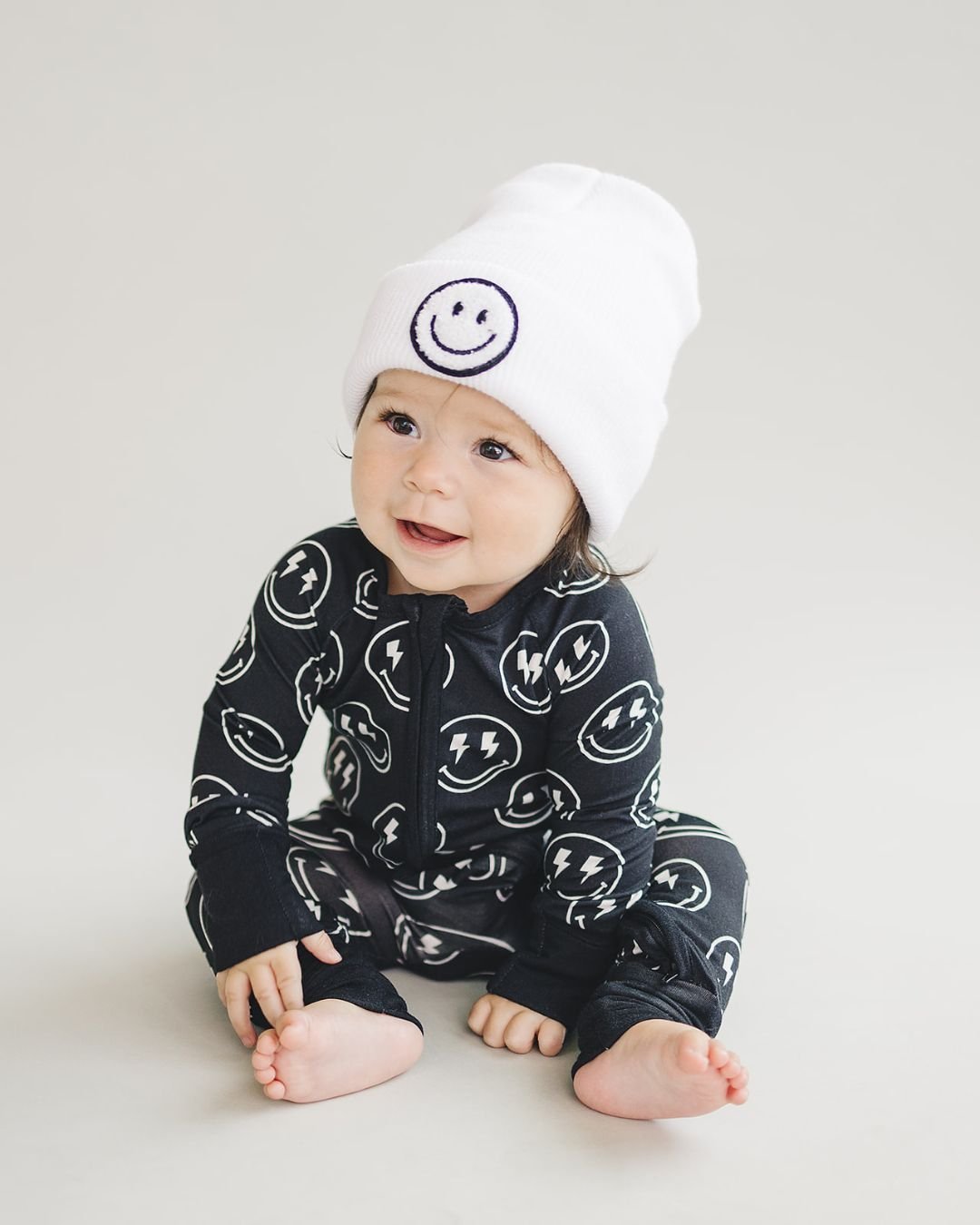 Smiley Beanie | White - Mack & Harvie