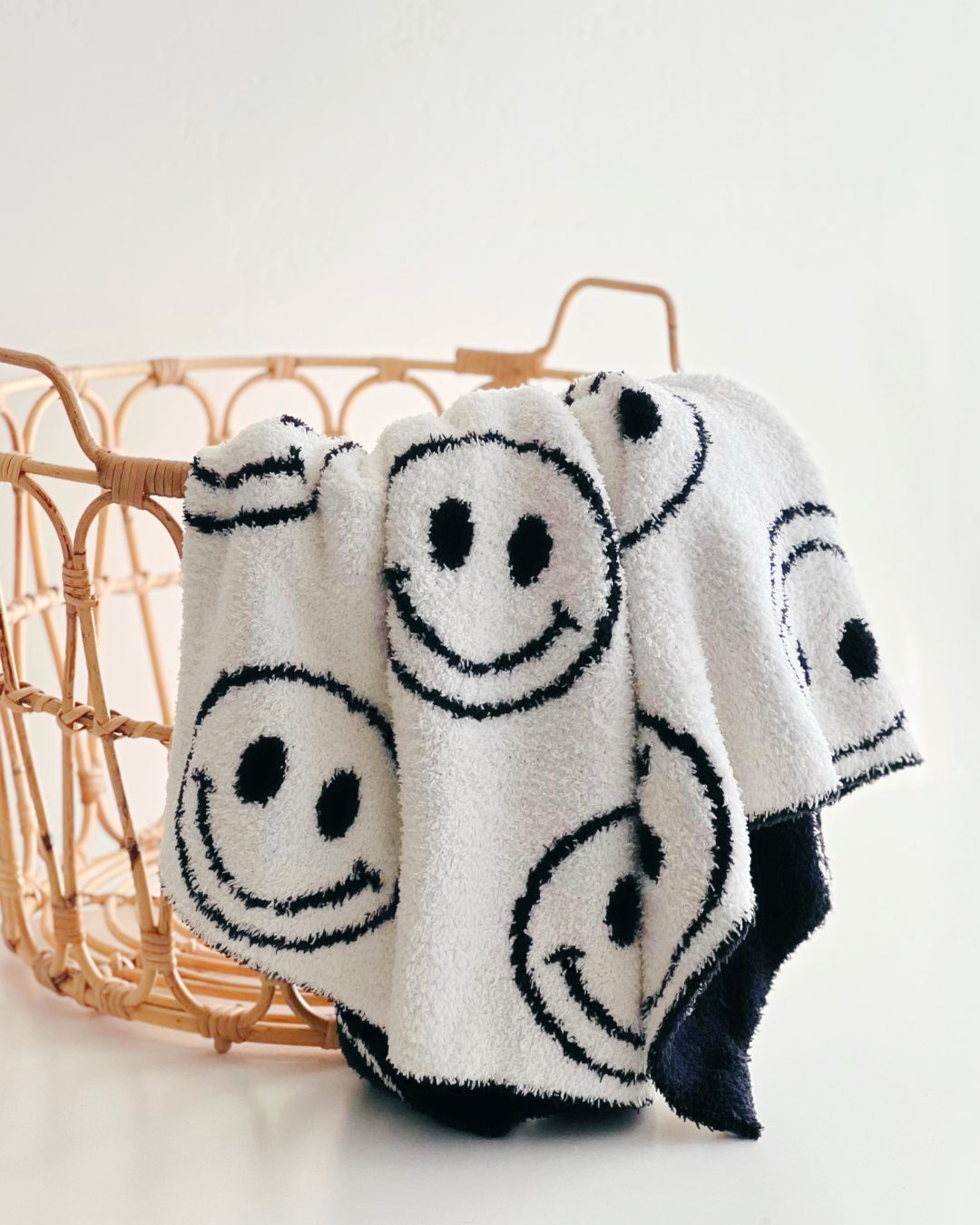 Smiley Fuzzy Blanket | Black - Mack & Harvie